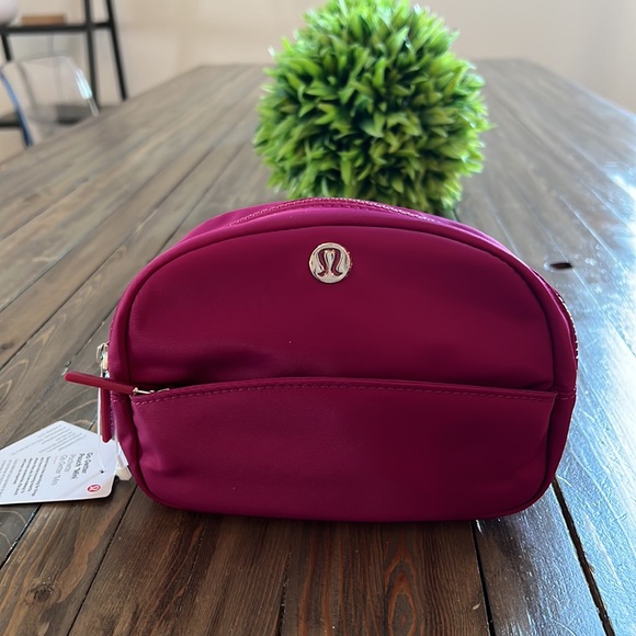 lululemon athletica Handbags - Lululemon Go Getter Pouch*Mini